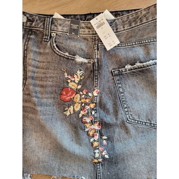 Abercrombie denim distressed mini skirt jean 31" waist gray & floral boho New - Picture 3 of 6